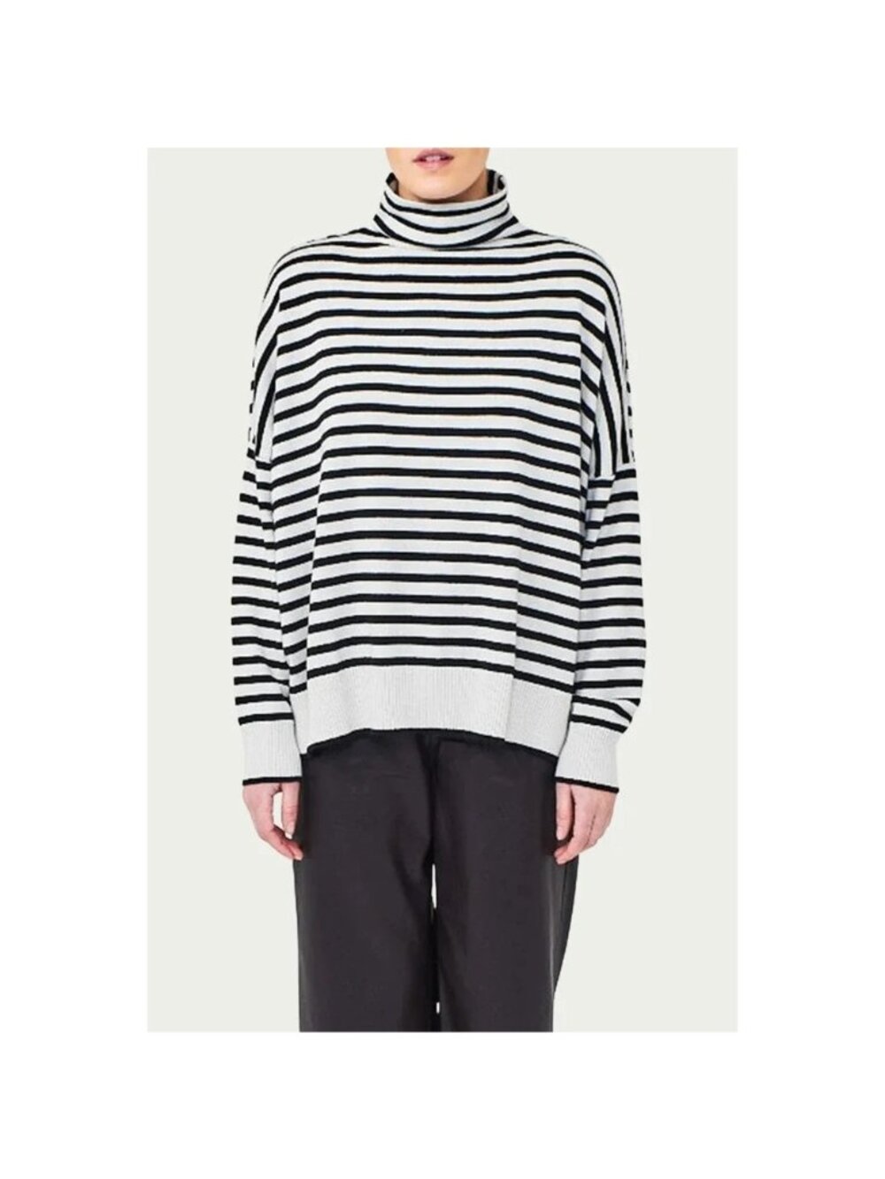 Wispr Womens Medium Brodie Mockneck Striped Sweater Black White (KK675)